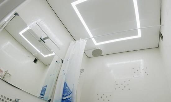 Светополосы на натяжном потолке 3 кв.м. - Ванная - Кричев